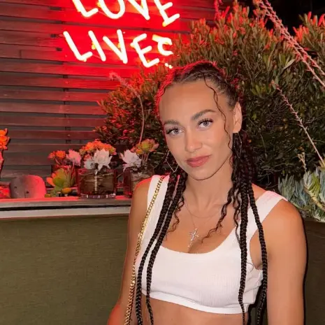 Maycee Bell