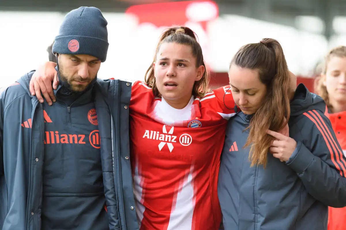 How much bad luck can one person have? Lena Oberdorf torn her ACL. Again.