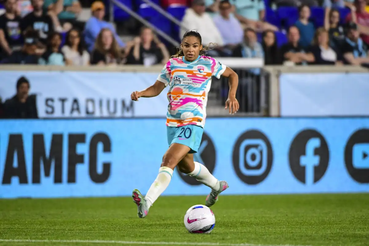 French international Cascarino is leaving San Diego Wave for London City Lionesses