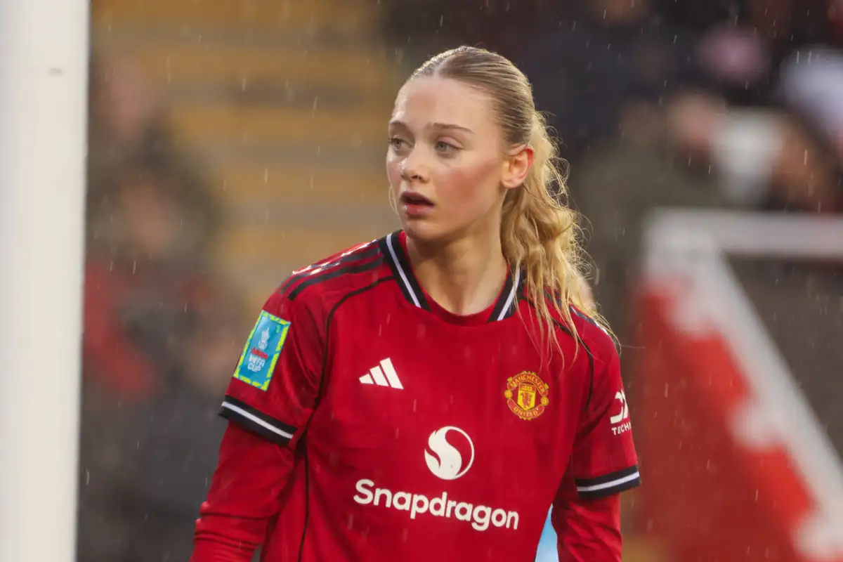 Layla Drury commits her international future to England