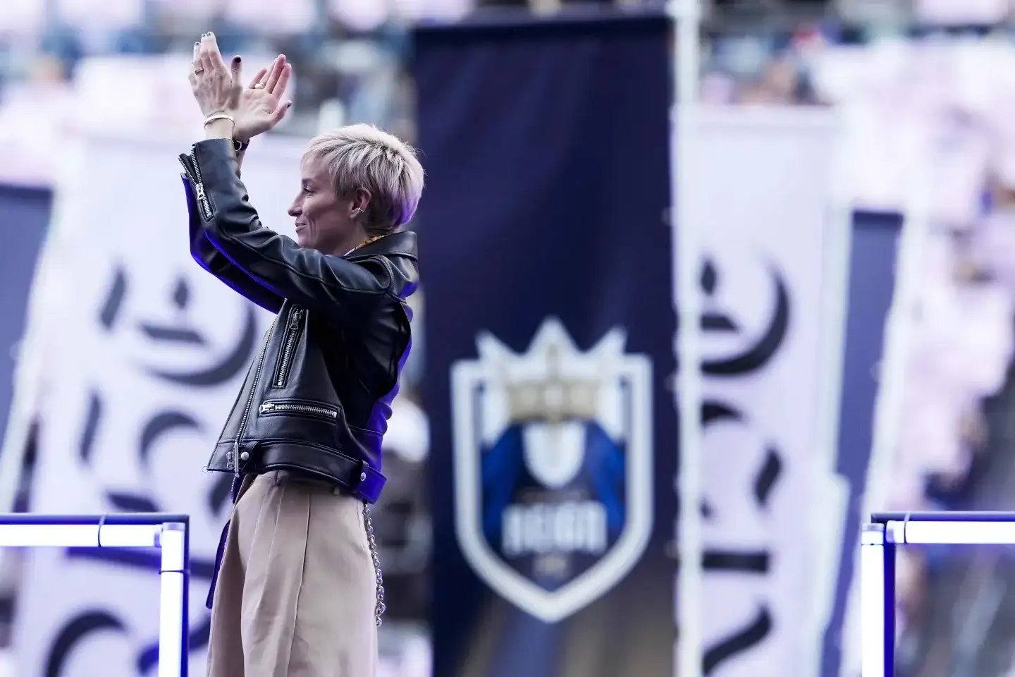 Seattle Reign retire Megan Rapinoe’s jersey, beat North Carolina Courage 1-0 in stoppage time