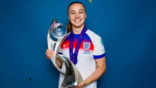 Chelsea´s starchild, European champion. Who is Niamh Charles?