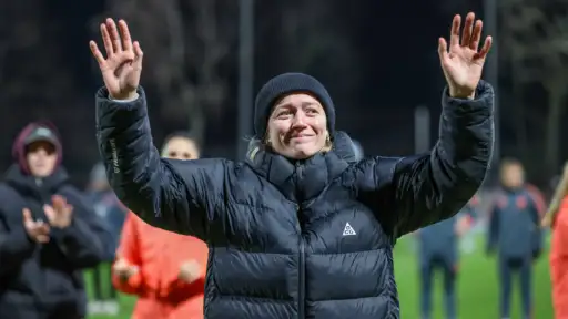 Here we go. Lea Schüller joins Manchester United