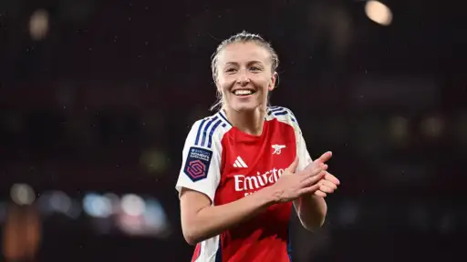 Leah Williamson breaks appearance record