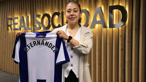 Levante's vice captain Fernandez is joining Real Sociedad