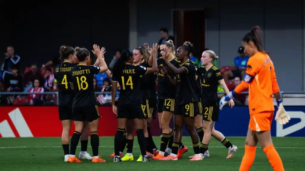 Two red cards and Rolfö's first goal for United. Red devils won their second UWCL match