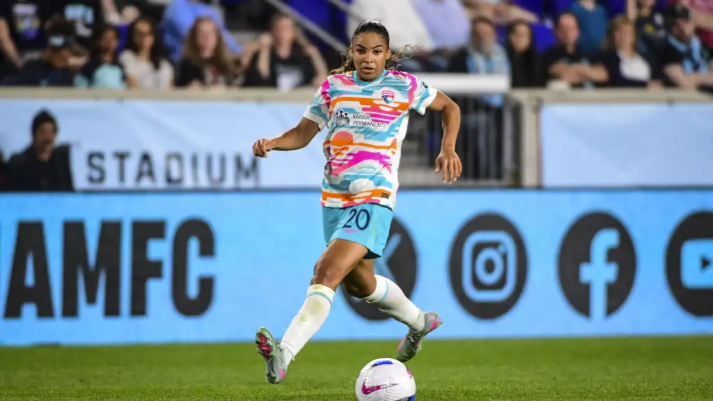 French international Cascarino is leaving San Diego Wave for London City Lionesses
