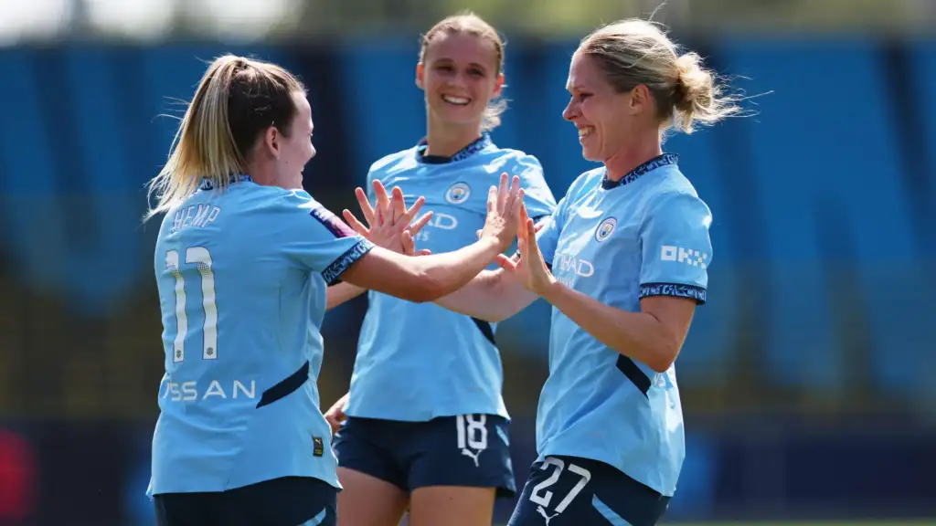 The Eagles were close to a sensation but Manchester City turned the game with 5:2 victory