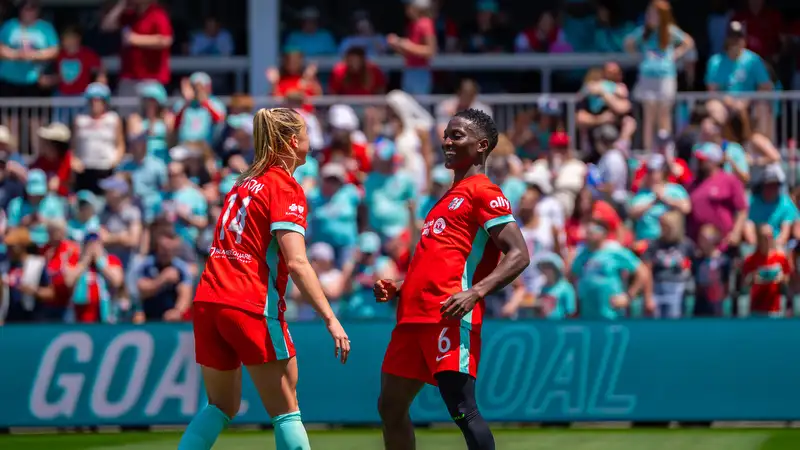 Kansas City Current strengthened its first place in the table with a 4-2 win over Racing