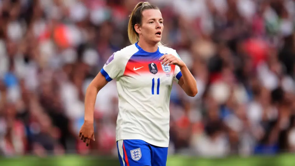 Lauren Hemp on England's loss:  ‘We thrive under pressure’