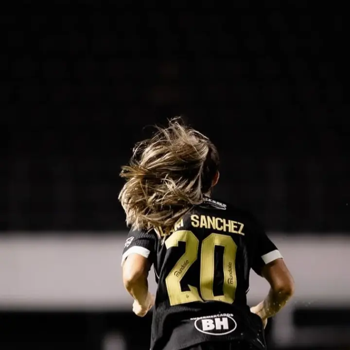 Lari Sanchez