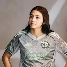 Montserrat Saldivar