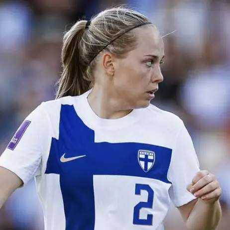 Lotta Lindström
